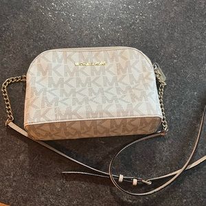 Michael Kors Crossbody Bag